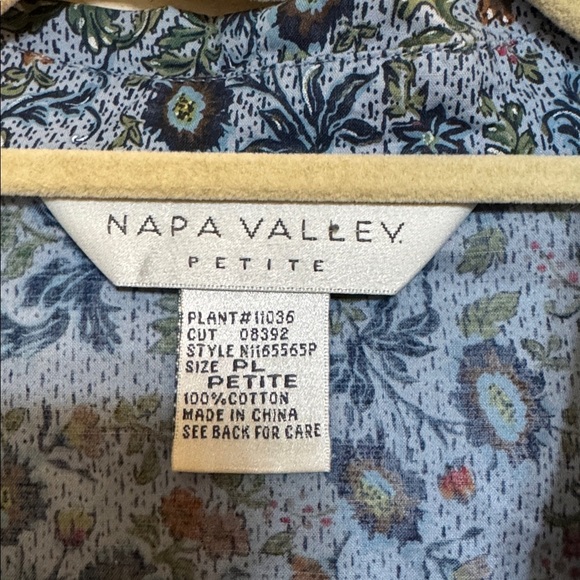 Napa Valley Blue Floral Button Lace Accent Button-Down Shirt Size PL - Picture 4 of 4